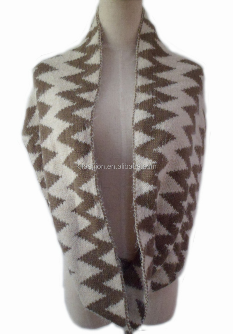 New Fashion Feather Yarn For Knitting A Aztec Pattern Infinity Scarf Wholesal...