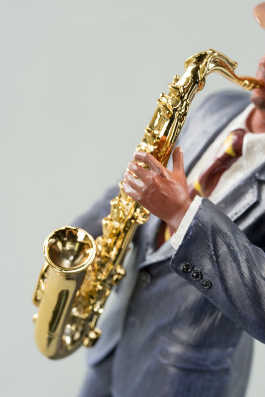 ジャズの彫像saxphonistpolyresinの置物仕入れ・メーカー・工場