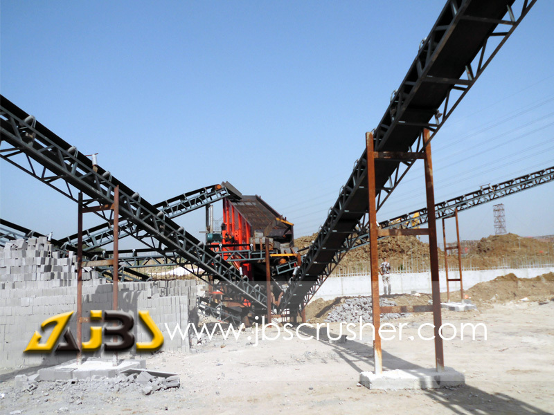 ベルトコンベヤ平ベルトコンベアホッパー使用される採石場のベルトコンベア仕入れ・メーカー・工場
