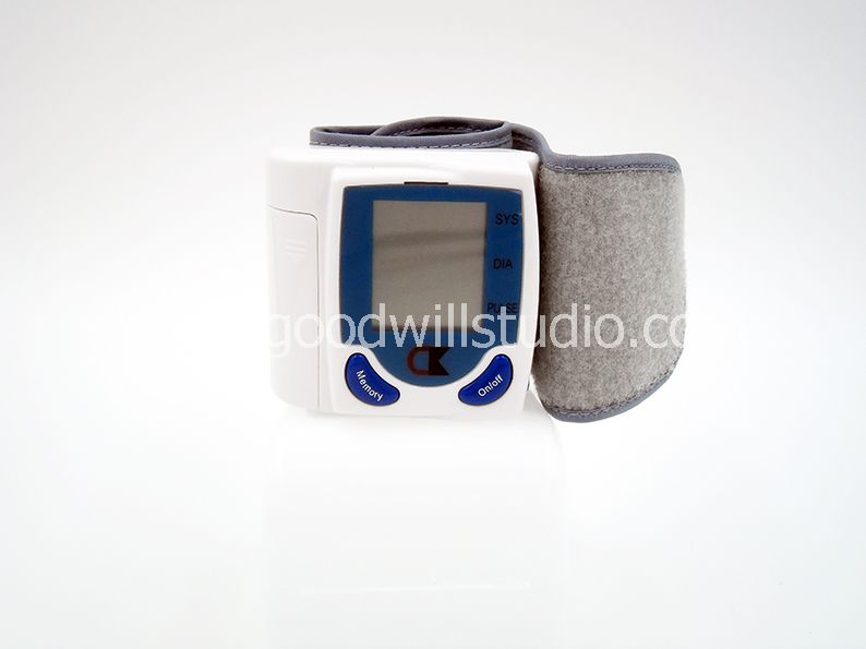 Ck101、 携帯型パーソナル手首の血圧計、 デジタル血圧計、 血液- 加圧問屋・仕入れ・卸・卸売り