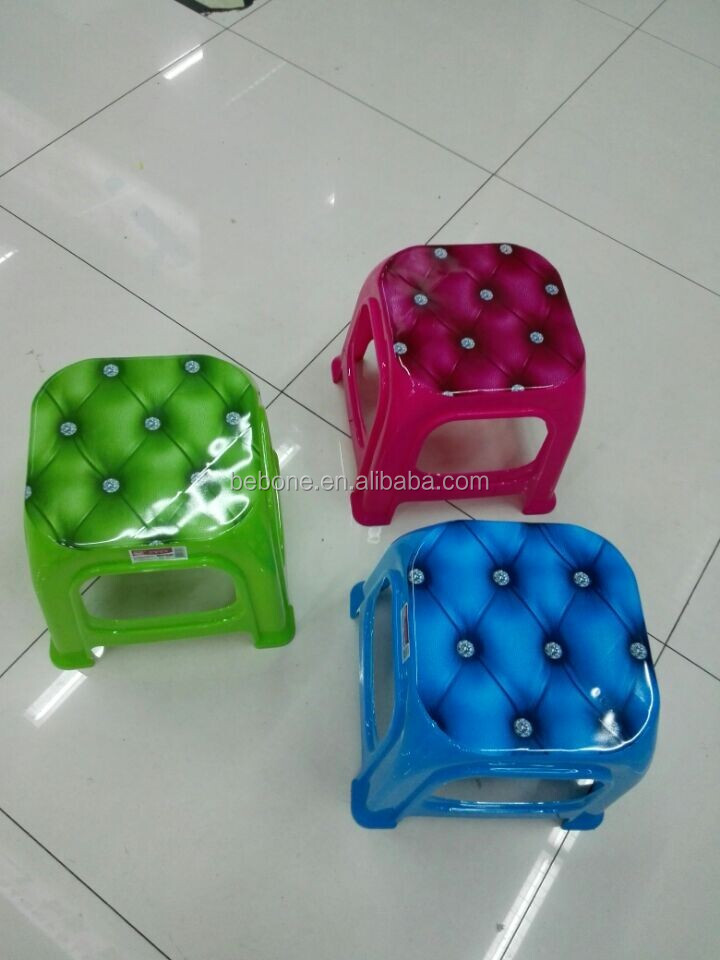 ちゃちなプラスチック製の価格のプラスチック製の椅子/のバススツール/plasticスツール問屋・仕入れ・卸・卸売り