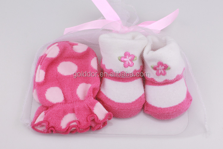 現物の卸売靴下の綿のベビーミトンセット新生児乳児の赤ちゃんのベビーミトン手袋問屋・仕入れ・卸・卸売り
