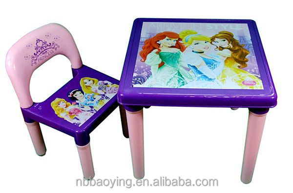 カラフルなプラスチック製のチェア子供のパーティーの子供の机とテーブルと椅子仕入れ・メーカー・工場