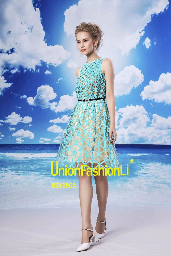 Made-to-measure evening dresses