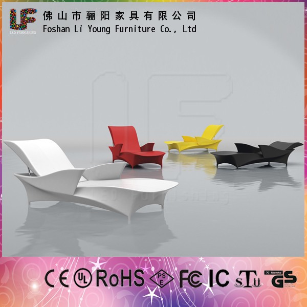 快適なバーの家具led照明/16色長椅子ナイトクラブで使用される販売のための仕入れ・メーカー・工場