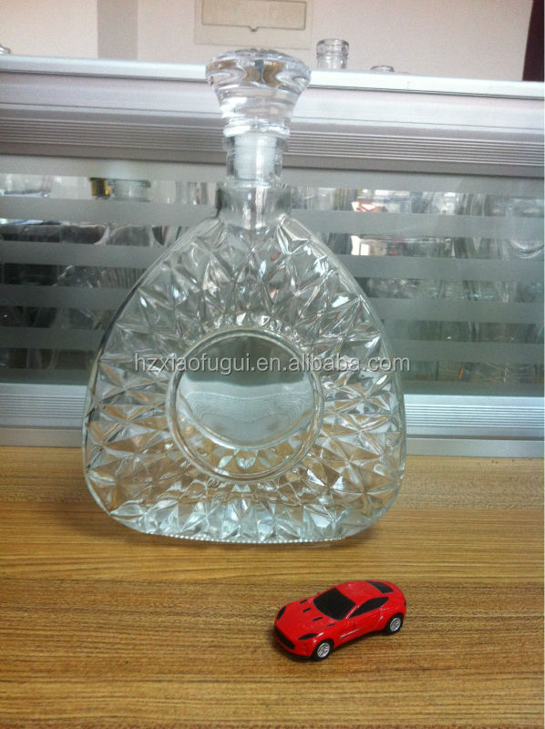factory made 700ml,750ml crystal high flint xo glass wine bottles with different design