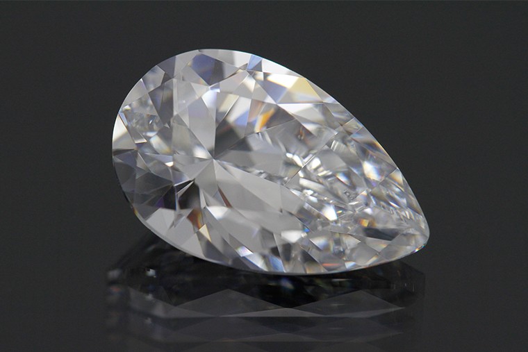 white Cubic Zirconia