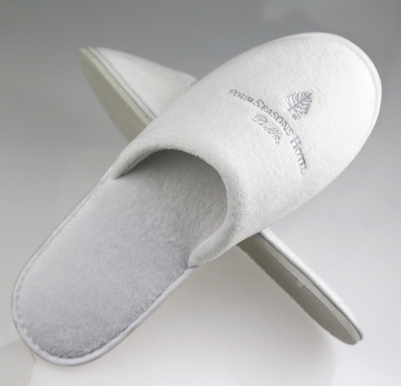 5 Star Custom Washable Hotel Slippers With Embroidered Logo And Brand