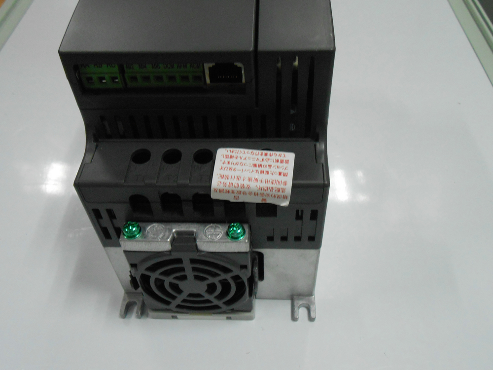 DELTA 3.7KW 5HP AC VFD Driver Inverter 3ph 380V to 3ph 0~480V 8.2A VFD037EL43A