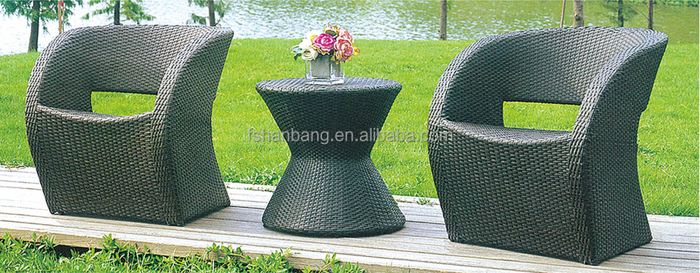 ラウンドhotsaleコンパクトのコーヒーテーブルの椅子の籐のバルコニーの家具セット仕入れ・メーカー・工場