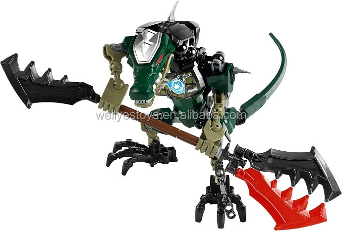 2014cheap robot toy for candy toy
