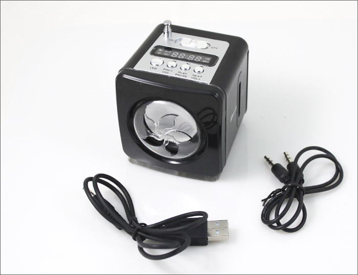 安いfmラジオusbsdカードリーダースピーカーポータブルなサウンドボックス仕入れ・メーカー・工場