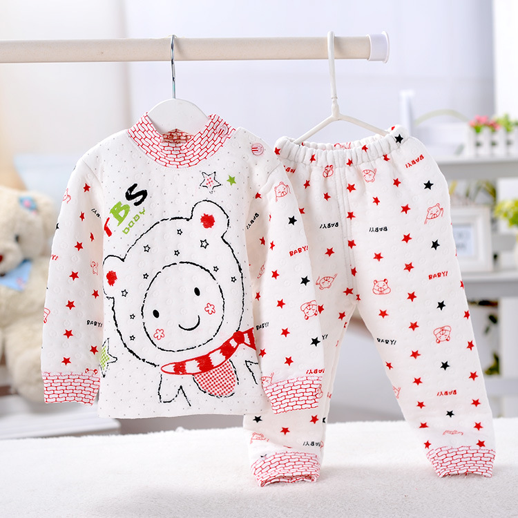 2015新しいデザイン綿100％の赤ちゃん通気性ボディスーツロングスリーブ美しいコットンベビーパジャマスーツの卸売仕入れ・メーカー・工場