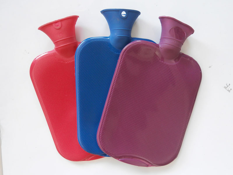 Bs標準1970:2012カスタマイズされたpvc透明750ミリリットル丸い形をしたカラフルな湯たんぽ/bag( 22*18cm/0.20kgs)問屋・仕入れ・卸・卸売り