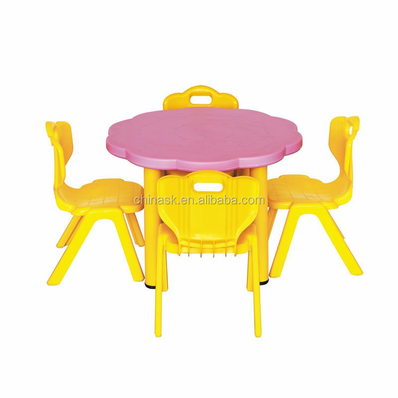 子供プラスチック四席明るいカラーフラワー形状ラウンドテーブルと椅子中国卸売仕入れ・メーカー・工場