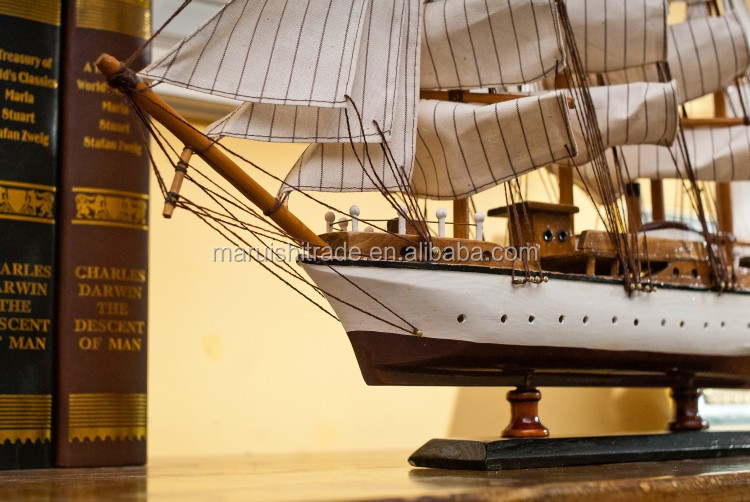 エレガント な木製テーブル装飾彫刻スイープ帆船モデル仕入れ・メーカー・工場