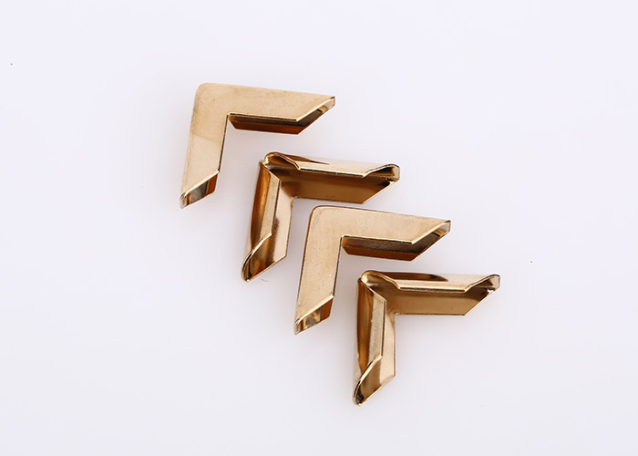 handsome shirt clip