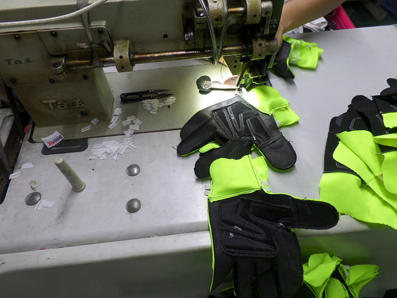 迷彩ネオプレン手袋インパクト非スリップ手袋安全水泳やダイビング手袋仕入れ・メーカー・工場