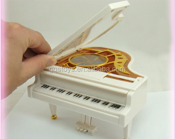 ハンドクランク回転ミニダンスのバレリーナピアノの形のオルゴール仕入れ・メーカー・工場