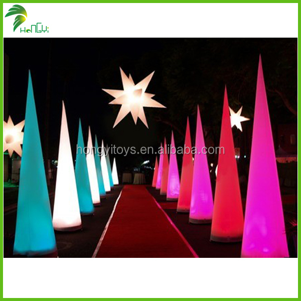 inflatable_cones_night