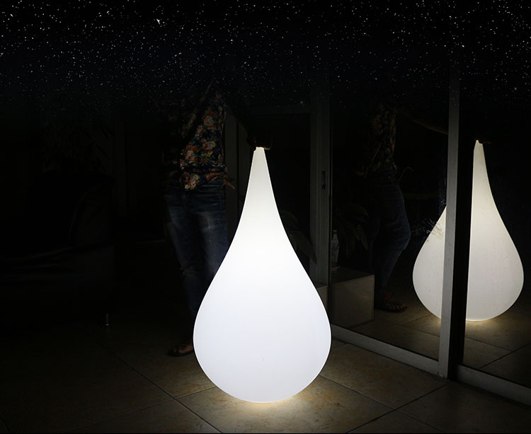色の変化プラスチック装飾的な屋外充電可能なled照明仕入れ・メーカー・工場