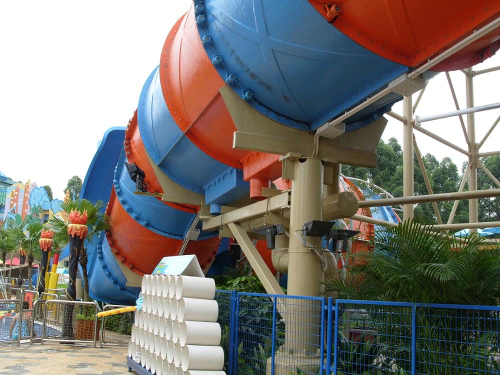 Qingfeng 2017 carton fair giant water park with water slide mat spiral water slide piay equipment sale