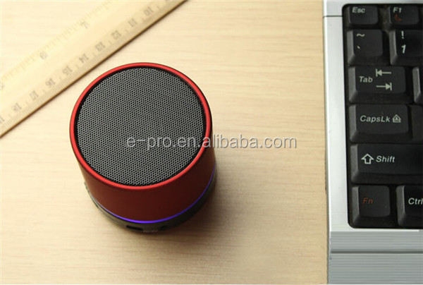 古典的なbluetoothバージョン更新付きスピーカーtf/ハンズフリー/リモコン/よじ登るledライト問屋・仕入れ・卸・卸売り