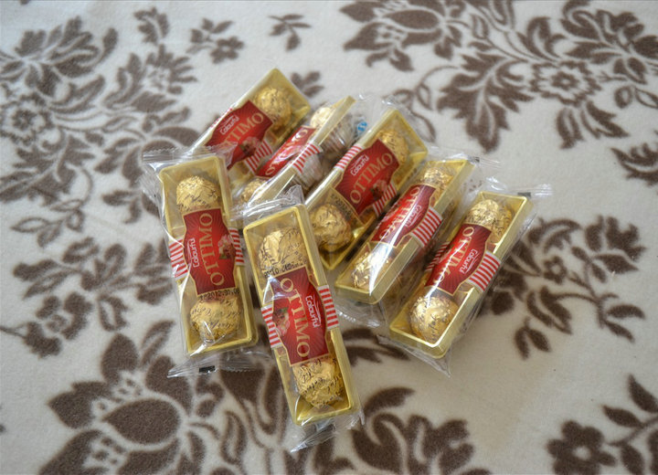 Customized waffer nuts chocolateT3