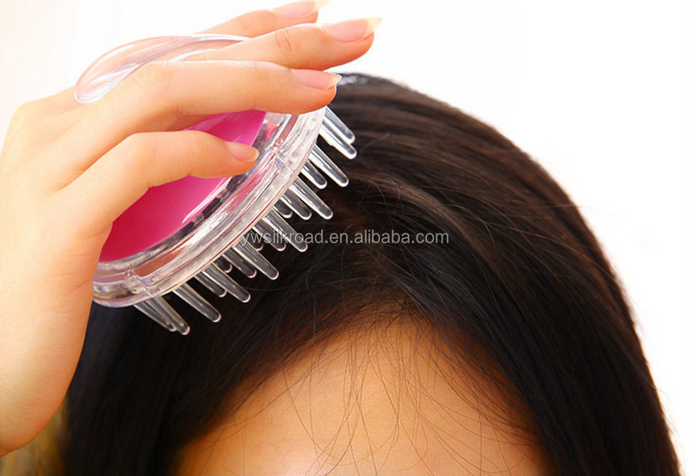 scalp brush dandruff