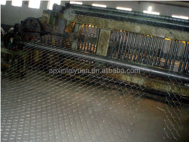 Hot-dipped galvanized or PVC coated high quality china factory hexagonal chicken cage netting High Quality Gabion Boxes