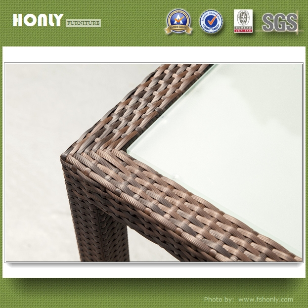 Modern ratan dining table glass top rattan chairs and tables