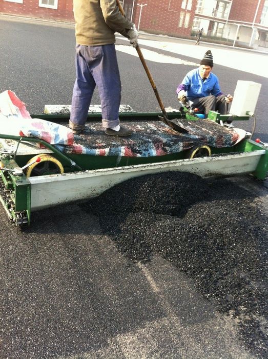 ペーバーマシン/machineforペーバープラスチック製の滑走路を敷設仕入れ・メーカー・工場