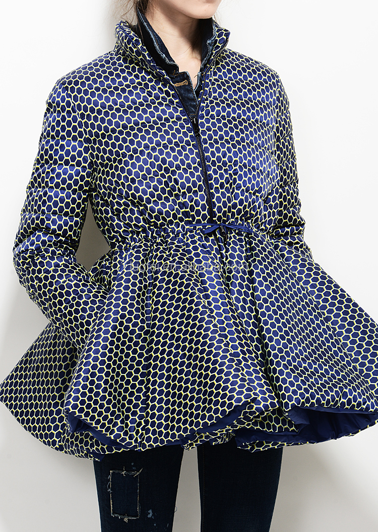 ヨーロッパの新しいスタイリッシュ水玉模様のペプラム防風性、 女性ファッションコートやジャケット仕入れ・メーカー・工場