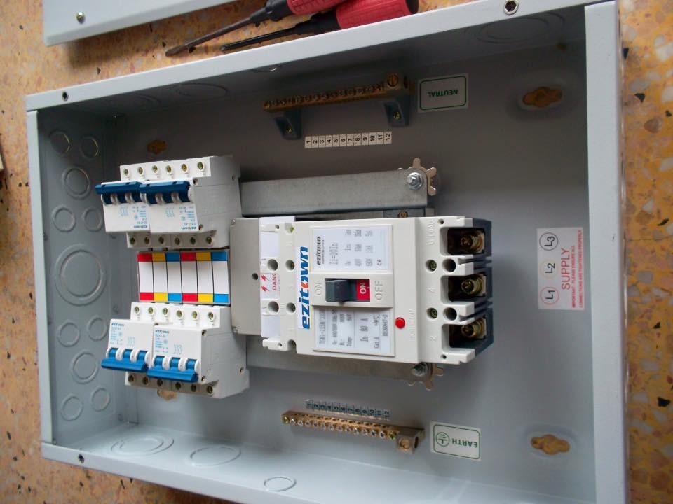 Three Phase Din Rail Types Of Electrical Mcb Panel Box - Buy Mcb Panel