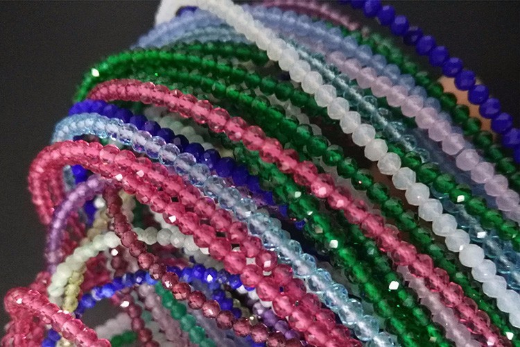 green glass bead strand.jpg