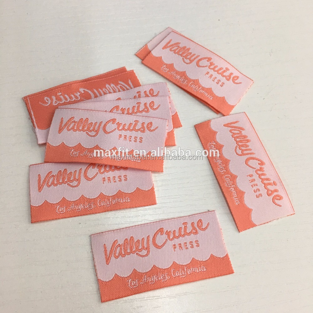 high-quality-center-fold-custom-damask-woven-label.jpg
