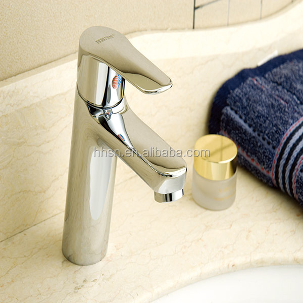 新しい浴室のデザイン2015セラミック体中国製浴室の洗面台の蛇口問屋・仕入れ・卸・卸売り