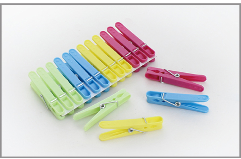 ちゃちなプラスチック製のカラフルなxy9972布ペグ問屋・仕入れ・卸・卸売り