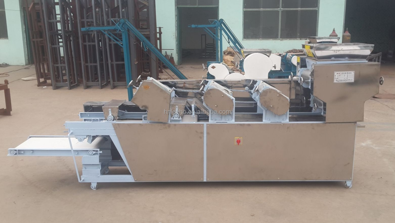 Automatic noodle making machine