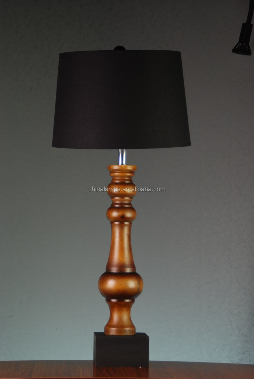 Antieke hotel lamp houten tafel lamp met witte kap voor herberg ...