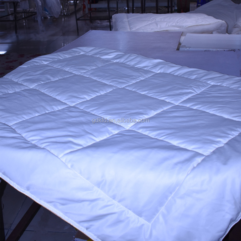 300gsm Polyester/ Microfiber Filling Washable Quilts With Piping Around Buy 300gsm Washable