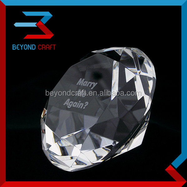 カスタム結婚式のギフトクリスタルレーザーダイヤモンドのためのリターンギフト仕入れ・メーカー・工場
