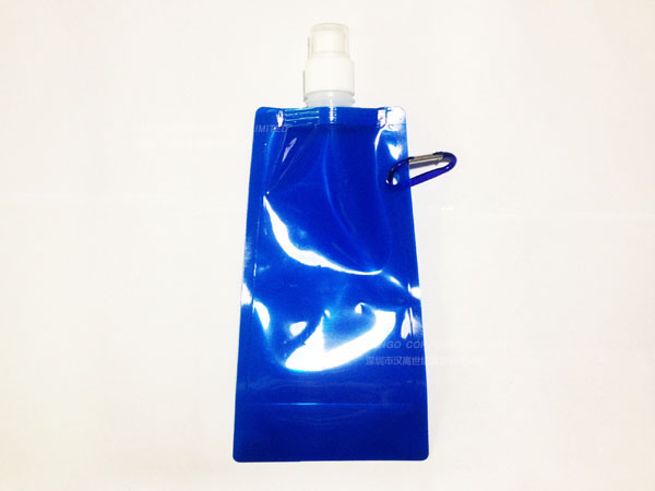 パーソナライズ16オンスプラスチック折りたたみ可能な柔軟な折り畳み式の水カラビナ付ボトル問屋・仕入れ・卸・卸売り