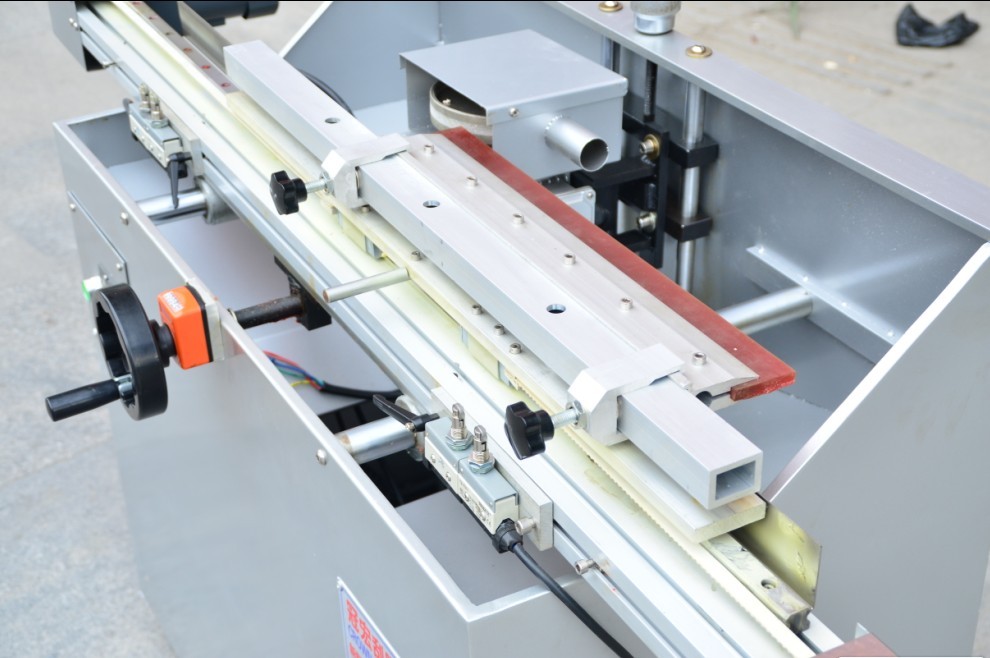 スクリーン印刷スキージ/スクレーパー研削機(研削サイズ900,1200、2000ミリメートル)仕入れ・メーカー・工場