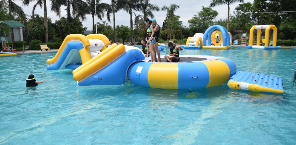 inflatable pool park