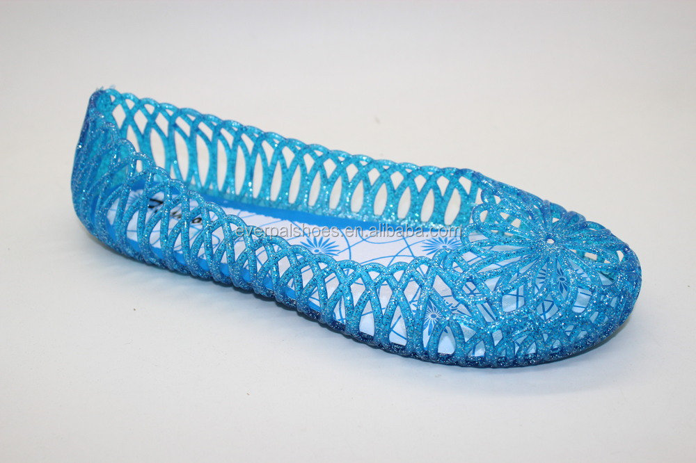 新しい女性のソフトフラットサンダルクリスタルシュー中空アウトゼリーの靴仕入れ・メーカー・工場