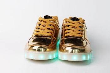 光沢のあるled発光ライトアップの人の服靴仕入れ・メーカー・工場