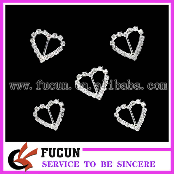 small heat rhinestone buckle.jpg