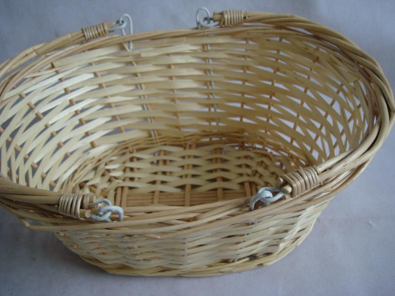 New Arrived Handmade Woven Oval Wicker Fruit Basket Cheap Wholesale
