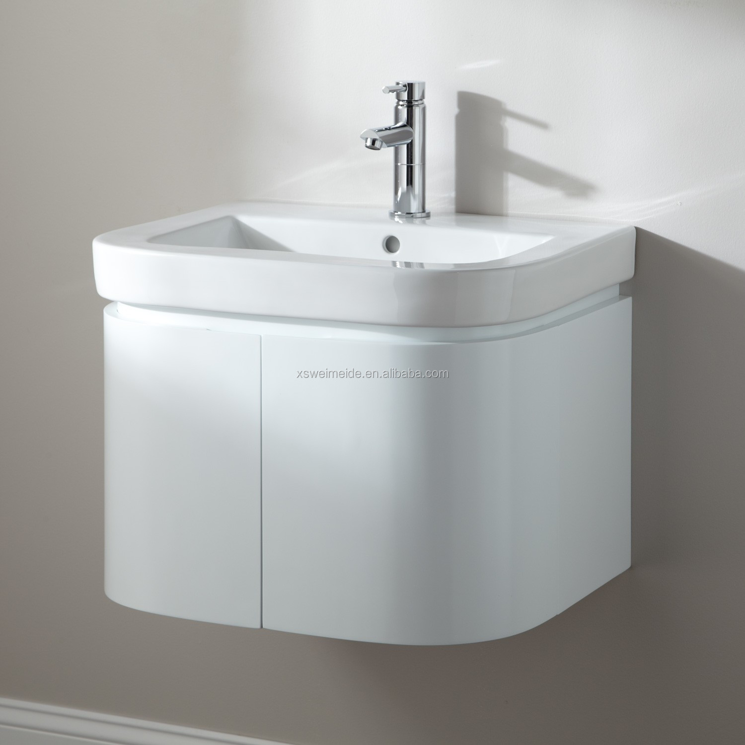 Badezimmerschrank holz: must kollektion von altamarea bathroom ... Badezimmerschrank selber bauen